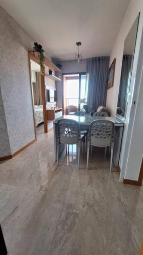 Apartamento com 2 suítes, varanda, vista mar, infraestrutura